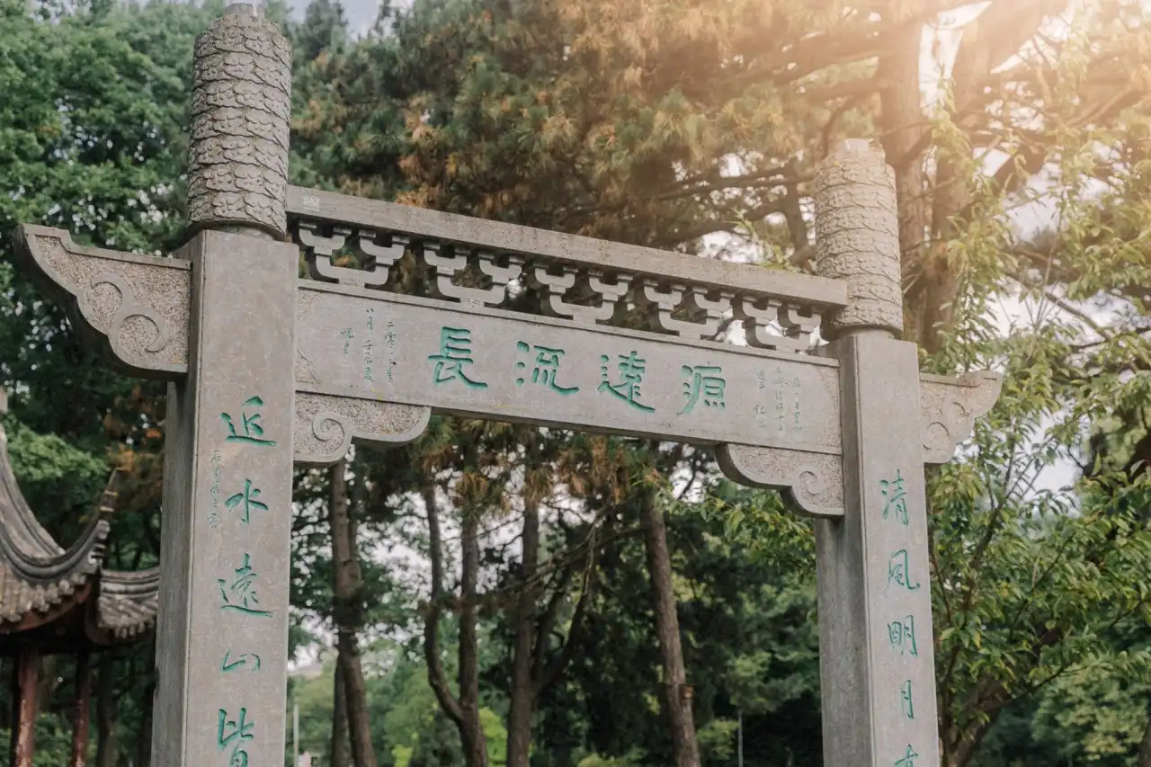 广告物料制作成本控制方案：沈阳诚合信图文设计中心实战案例