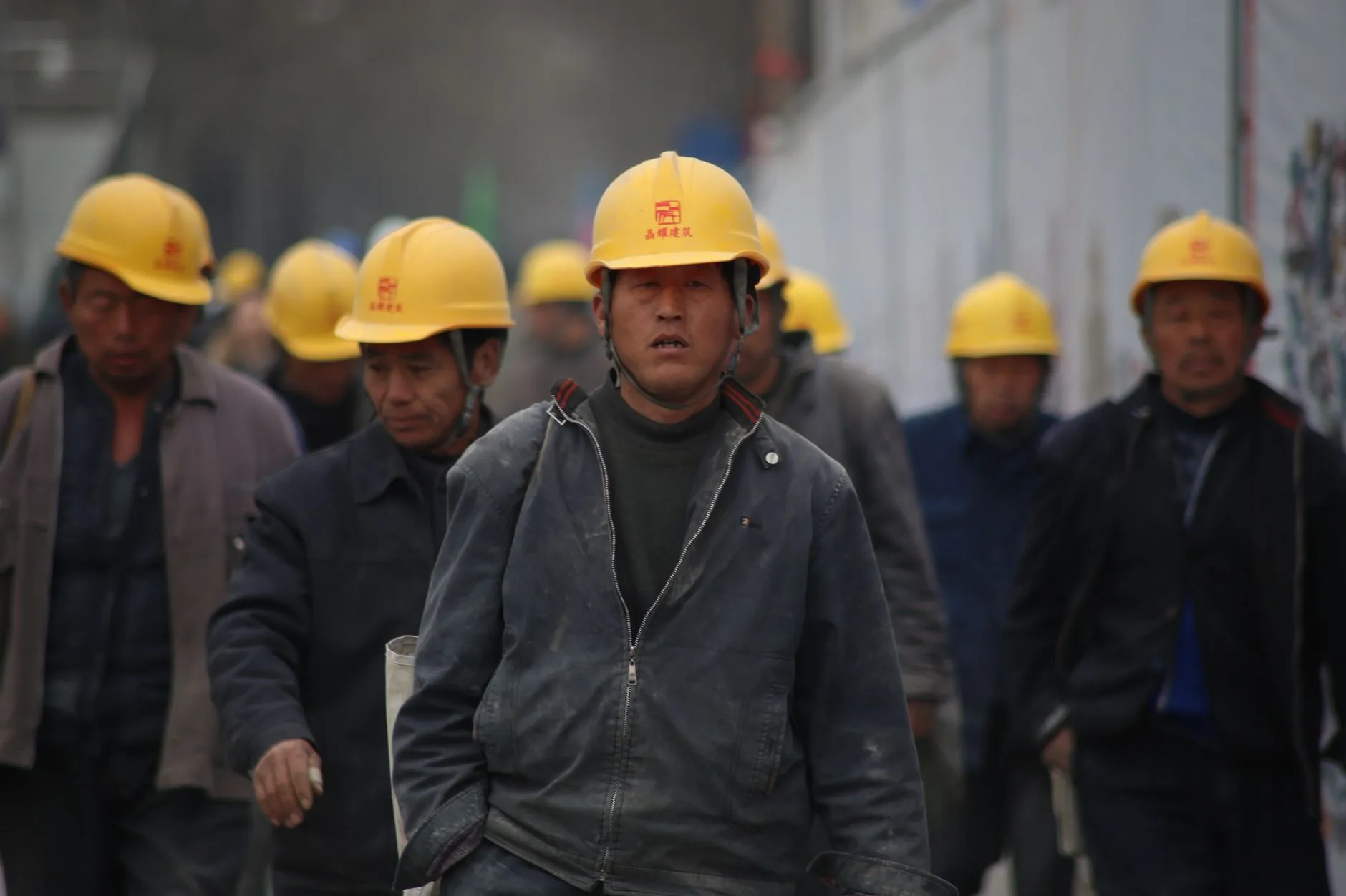 沈阳市大东区诚合信美术图文广告设计中心：广告设计与图文制作服务全流程解析