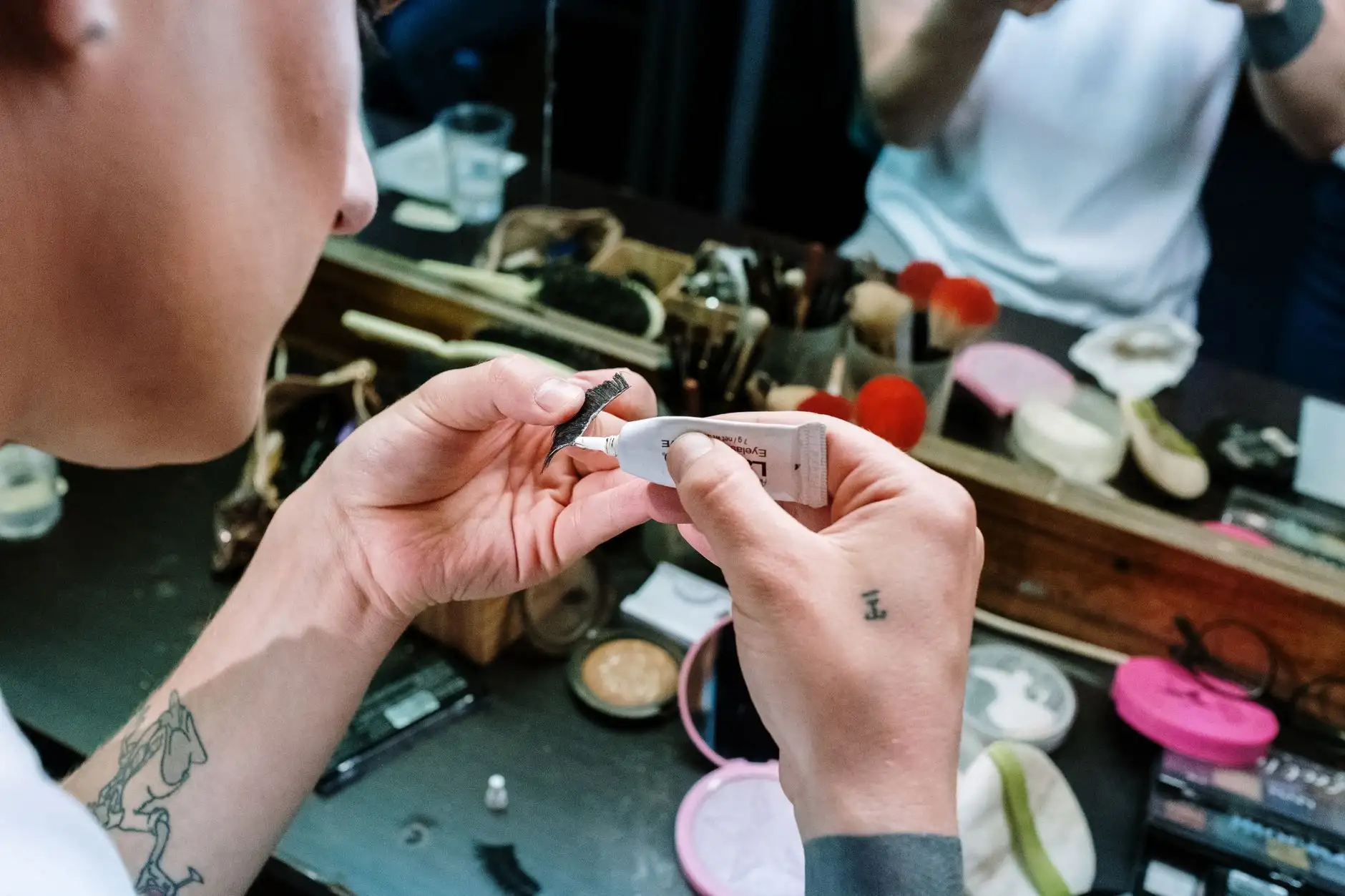 沈阳广告设计公司分享：企业品牌视觉识别系统搭建的完整流程解析