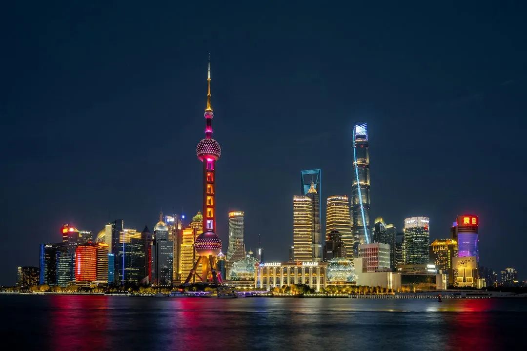沈阳广告设计公司服务对比：诚合信广告图文制作一站式优势解析